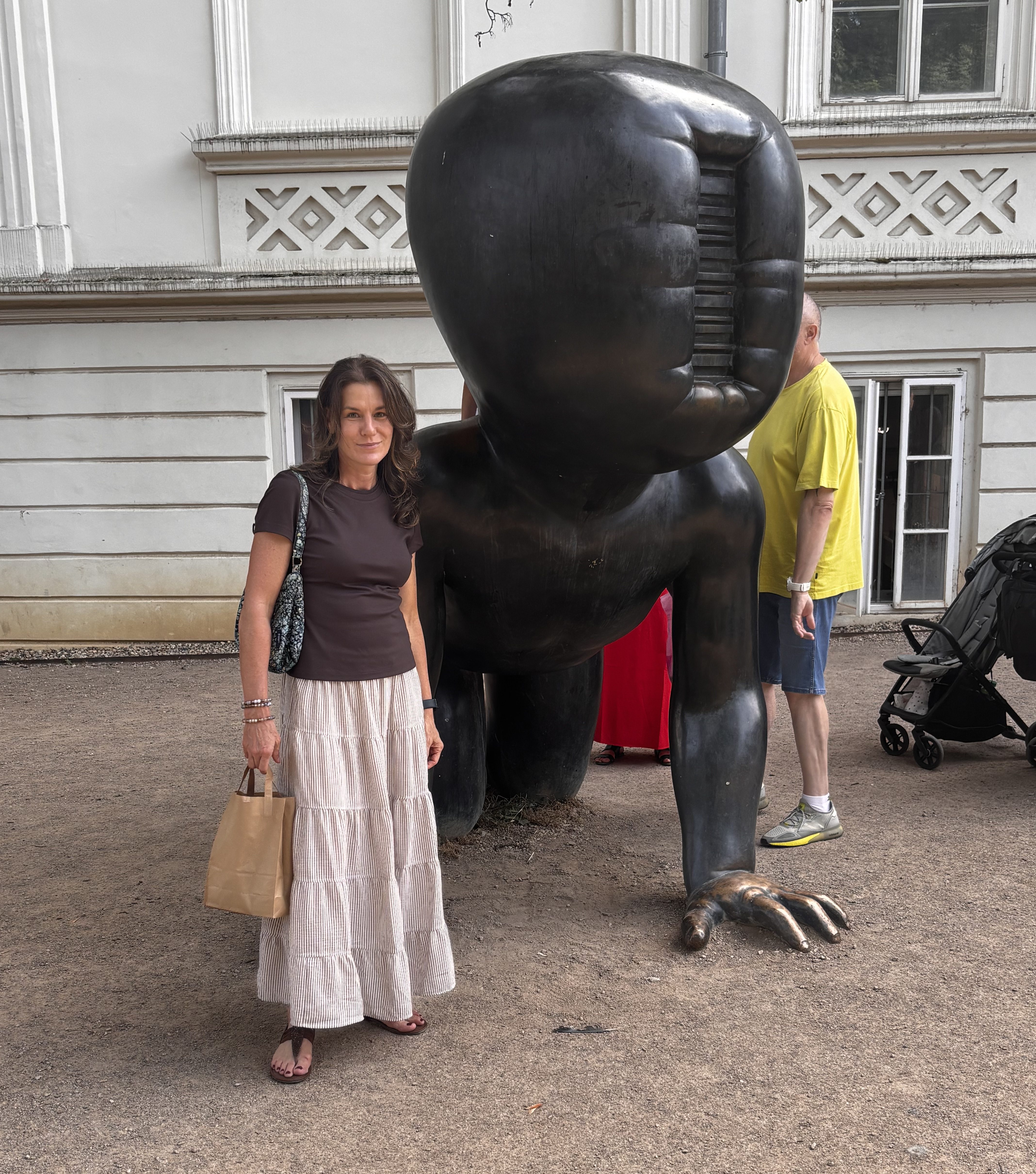 David Černý’s enormous crawling, faceless babies