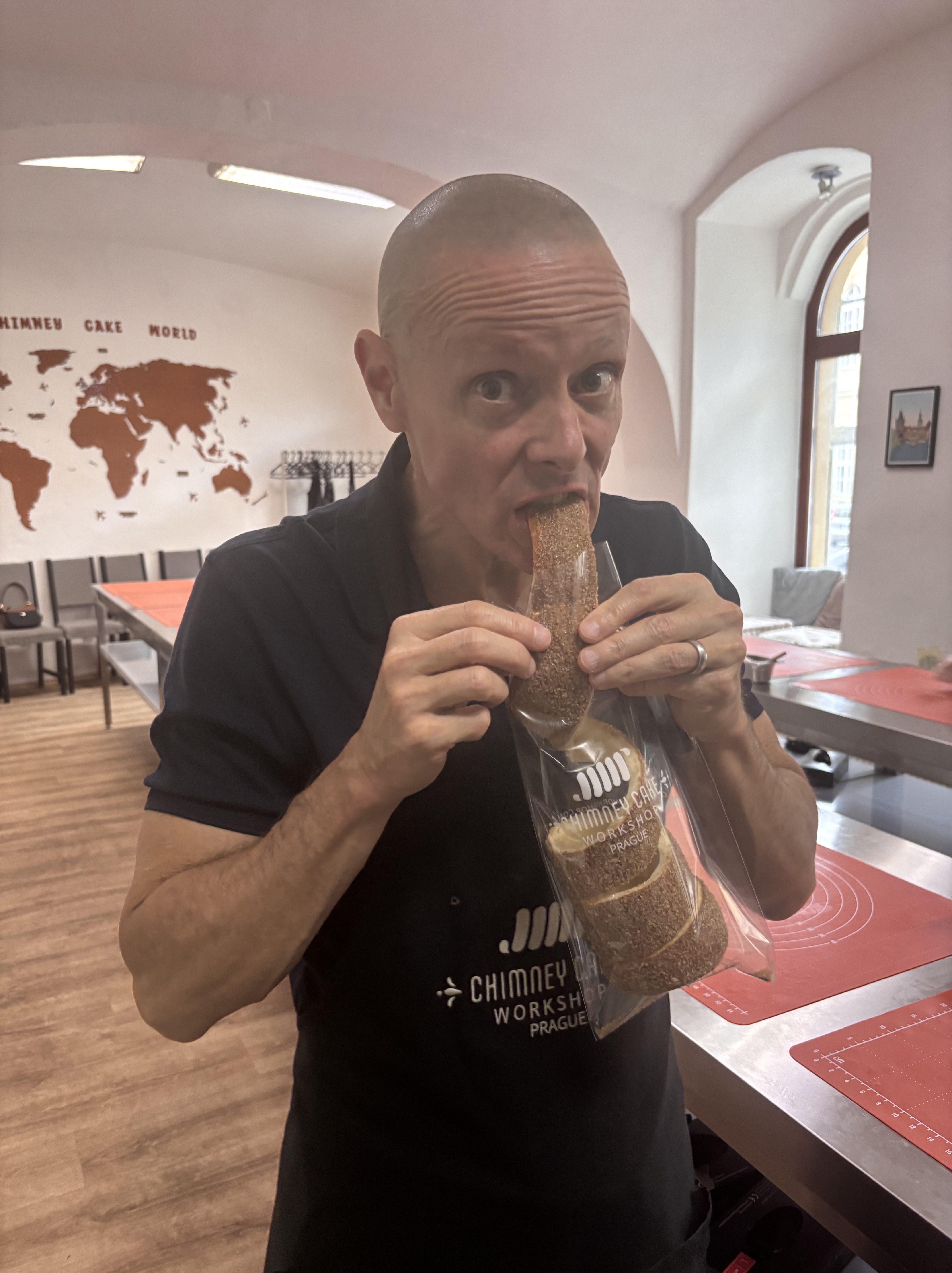trdelník chimney cake making class in Prague